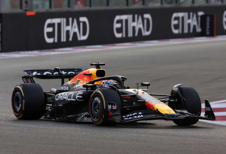 Max Verstappen ritardo sul motore termico