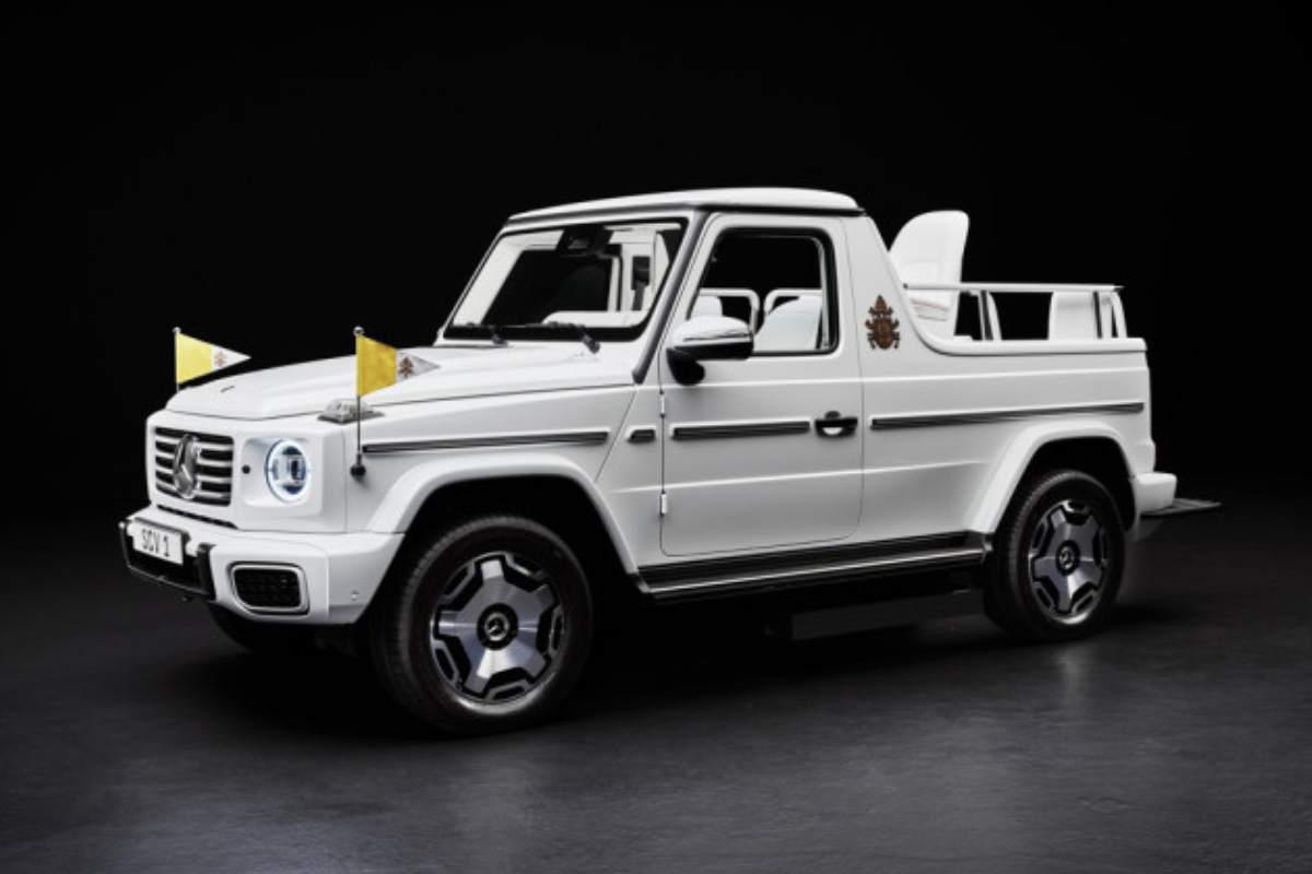 Papamobile Leone XIV