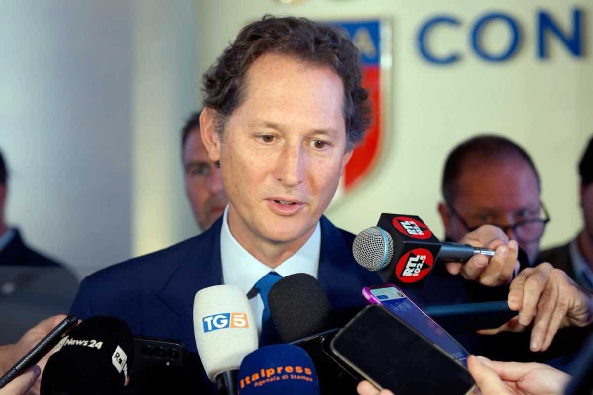 juventus john elkann tether